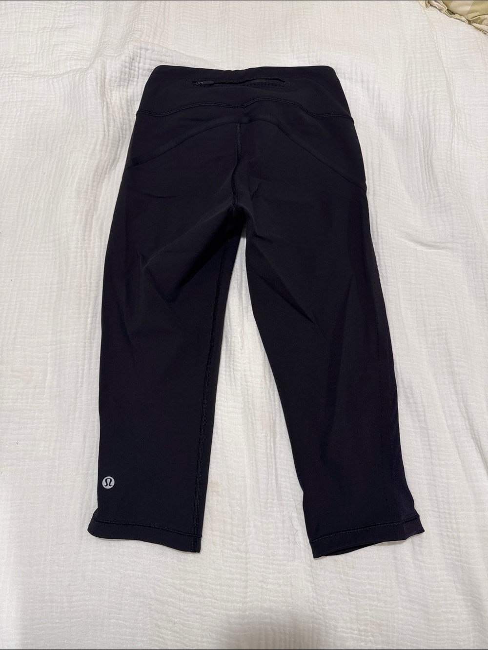 lululemon athletica Girls' Black Capri Leggings